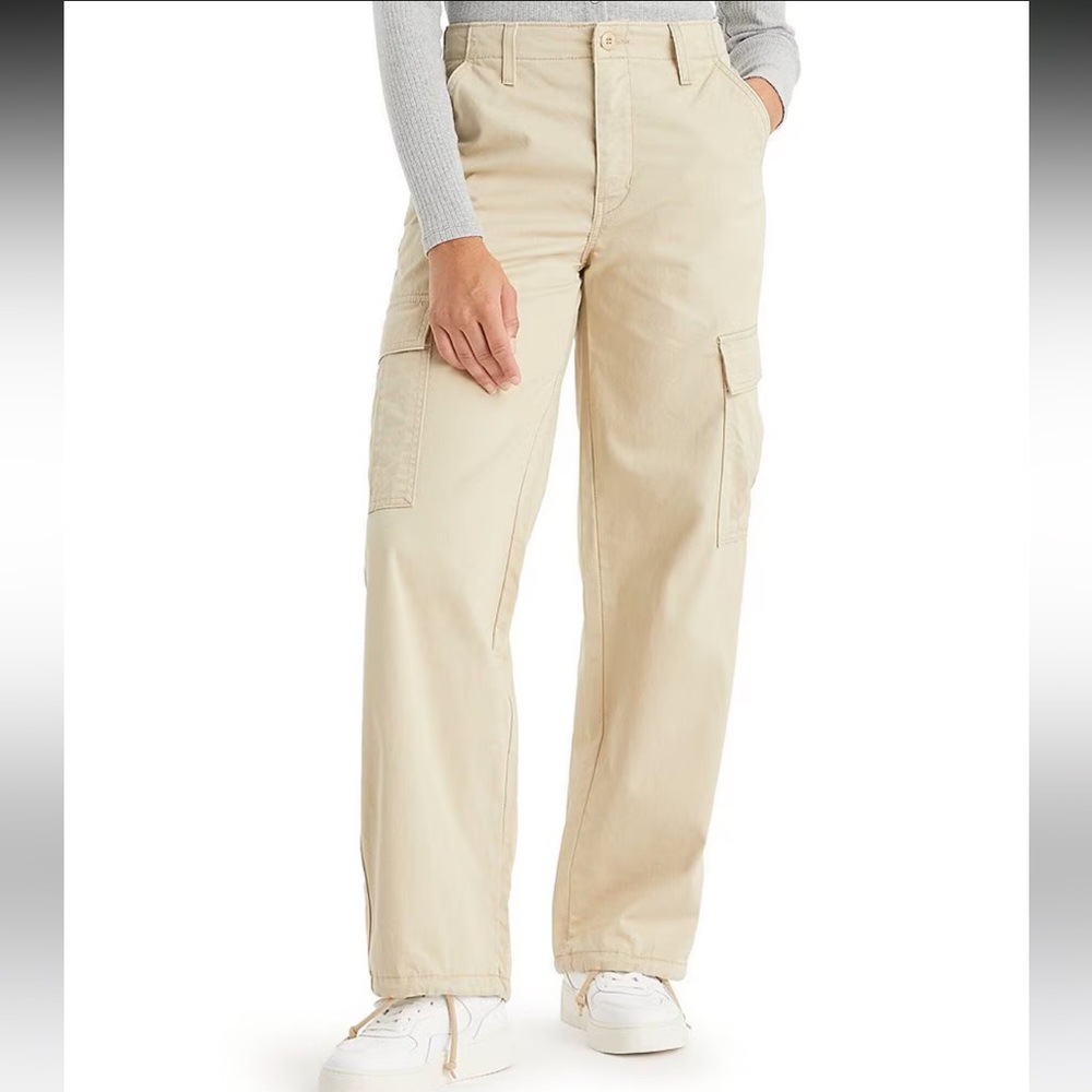 Levi's Women's Straight Leg Cargo Pants in Beige